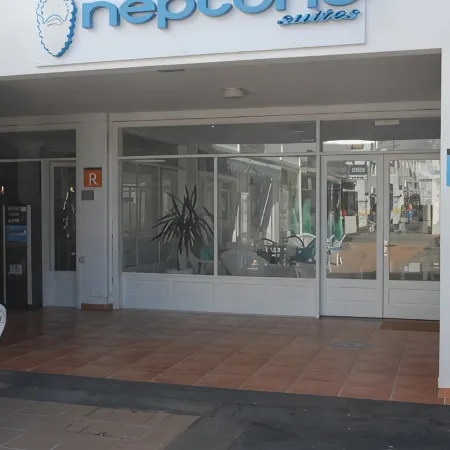 Neptuno Suites – Only Adults