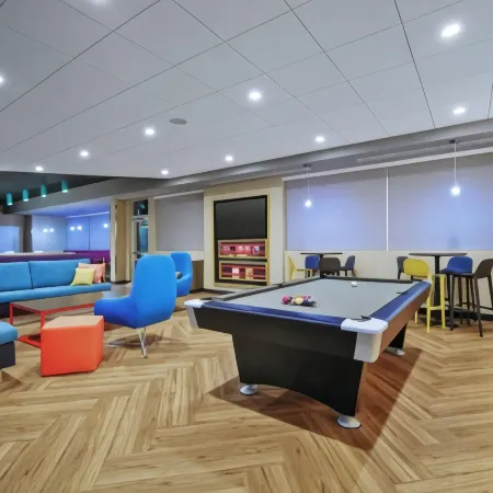 Tru by Hilton Goodyear Phoenix West