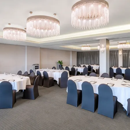 The Beetson Hotel Отели рядом с достопримечательностью «Площадь Анзак»