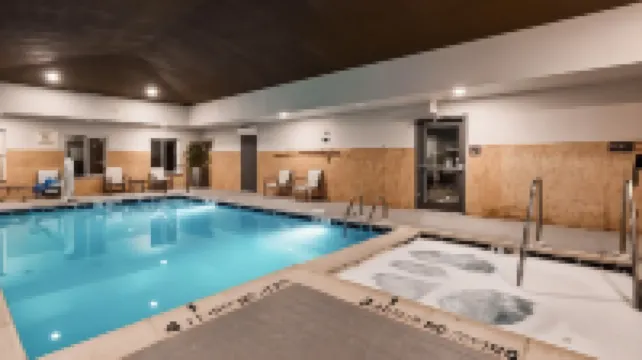 Best Western Plus New Cumberland Inn  Suites