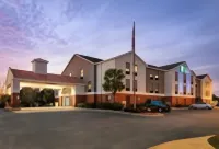 Holiday Inn Express & Suites Milton East I-10