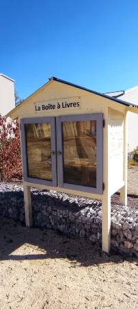 Villa 6 Personnes Dans un Écrin de Verdure, au Coeur des Gorges de L'ardèche Отели в г. Санзон