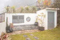 Villa Memory-Modern White Open Kitchen Hotels in 