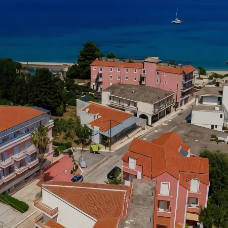 Anemos Studios & Apartments