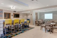 Comfort Inn & Suites Melbourne-Viera - piscine