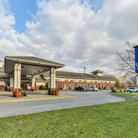 Comfort Inn & Suites Ambassador Bridge