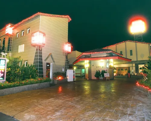 หัวเซียนก์โมเต็ล-เลียนแทน โรงแรมใกล้สถานี Nanzih Export Processing Zone Station