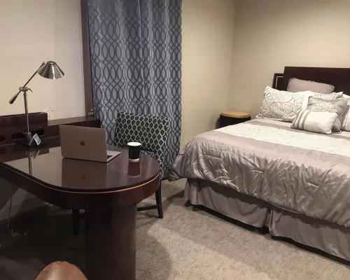 Baltzell Lodge Hotels in Great Bend