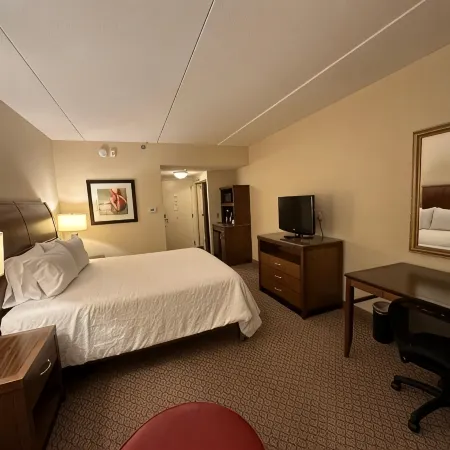 Arnot Grand Hotel & Suites