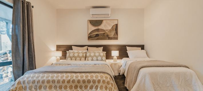 Galaxy 3BR Modern Home with Fireplace Outdoor Spa Hotels in Lake Tekapo