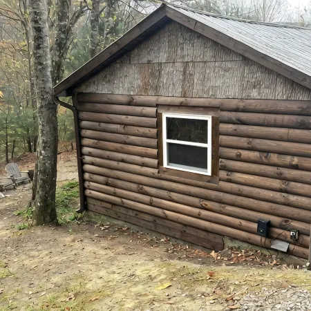 Rustic Ridge a Cabin Close to Hiking and Skiing!