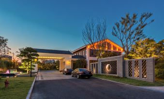 Sunshine Peninsula Jinsha Hotel