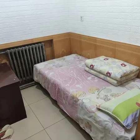 Huan County Wenyuge Guesthouse