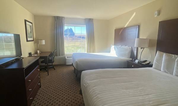 Cobblestone Hotel & Suites - Broken Bow