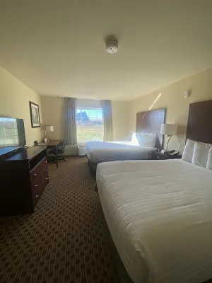 Cobblestone Hotel & Suites - Broken Bow