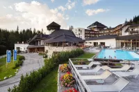 ฟัลเคนชไตเนอร์ คลับ คูนิเมชัน คัตช์แบร์ก - ที่มีสระว่ายน้ำ