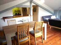 Pink Granite Coast. Gîte for 4/5 people 10 minutes from the beach! Hotels in Trelevern