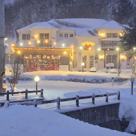 Pyeongchang Bongpyeong Starlight Pension (Phoenix Pyeongchang 4km 5 Minutes Away) Отели рядом с достопримечательностью «Лыжный курорт Феникс Парк»