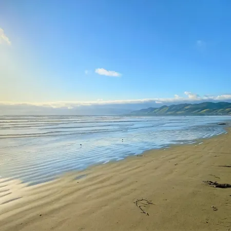 Strandcastle Beach House - Oceanfront! - You're right on the sand!