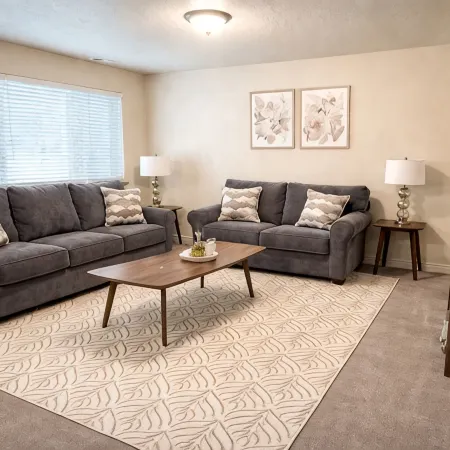 Spacious fully loaded 4-bedroom townhome sleeps 12 freeway access next to BYU