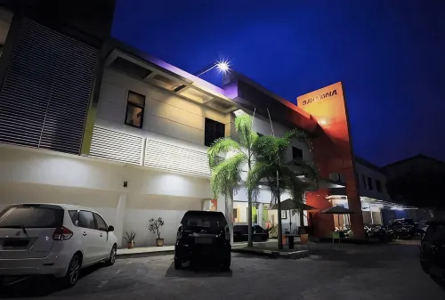 Sabrina Paninsula Hotel Pekanbaru - 2-Star