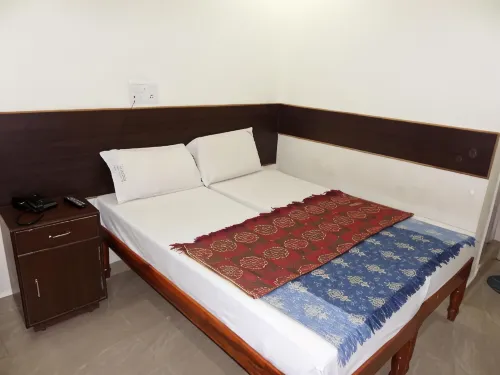 Hotel Sahasra Residency - โฮมสเตย์