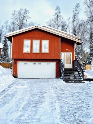 Scenic, cheery, and bright Eagle River home base to adventure.