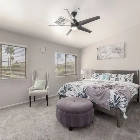 Luxury Golf Community Retreat ~ Putting Green, EV Charger, Pool & Hot Tub