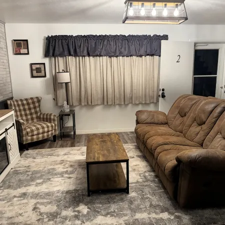 #2 Miller Suites -Cozy Comfort - 2Bdrm 1.5 Bath.  for Work or Play.
