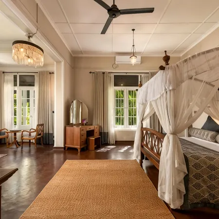Castle Hill Bungalow by Seven Angels