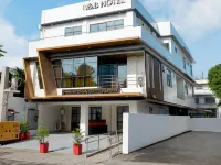 N&B Hotel 安巴卡德羅附近的飯店