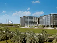 Park Rotana Hoteles cerca de Complejo de Ministerios