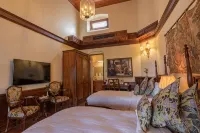 Cecil by Pearl Continental - balcony