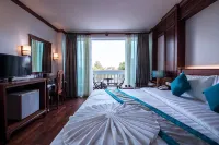 The Palm Hotel - พร้อมWifi