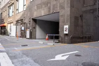 変なホテル東京 浅草橋 - 駐車場