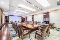 Dacheng Hotel - parking