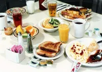 Best Western East Towne Suites - 朝食