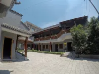 Wujiayashe (Wuyi Square store of Yichang East Railway Station) - 2 tähden