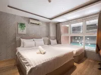 Lá Hotel Q10 Hotels near District 5