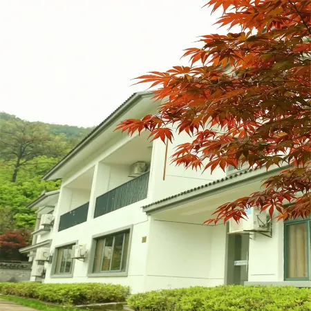Yuyao 702 Resort