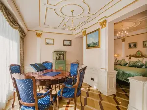 Trezzini Palace Hotel