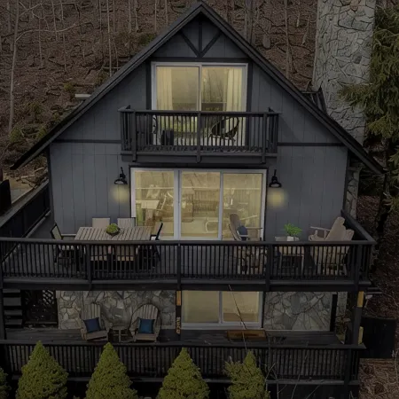 Game Room, Hot Tub, Pet-Friendly, Fire-pit, Views on 3-Acres in Seven Devils