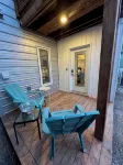 New Downtown Charlottetown Home Sleeps 5 with 2 Electric Scooters - Homestays