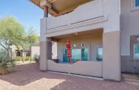 Cozy Desert Nest!