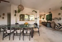 Dependance Armonia, with garden and jacuzzi just 100 meters from the sea