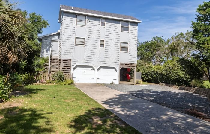 DuckUtopia-Pool/HotTub/Private Dock/0.3mi to Beach