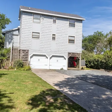 DuckUtopia-Pool/HotTub/Private Dock/0.3mi to Beach
