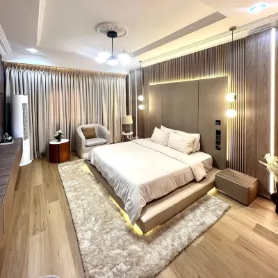 Top Ranks Hotel Galaxy فنادق في 