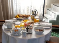 Hilton Porto Gaia - breakfast