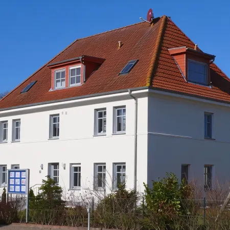 Ren. Apartment very close to the Baltic Sea, central, garden, WiFi, parking by the house